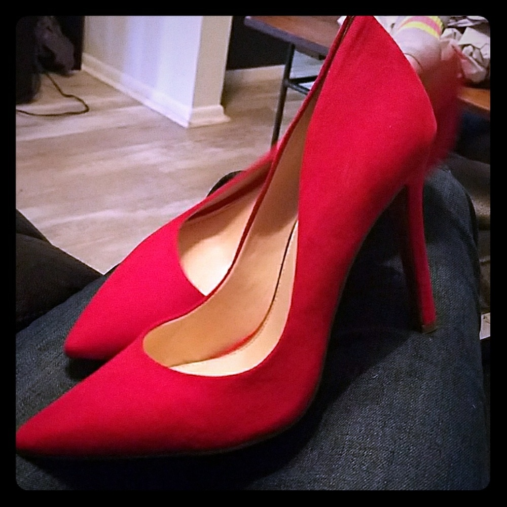 Make Offer RED PUMPS